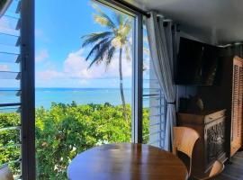 Hotel Foto: Breezy Beachfront Bali-Style Haven 180 Degree OceanView