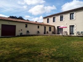 Hotel fotoğraf: le logis gourmand a Payroux