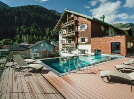 Hotel Schwarzer Adler - Sport & Spa: Sankt Anton am Arlberg şehrinde bir otel