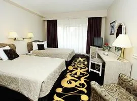Airport Hotel Mara