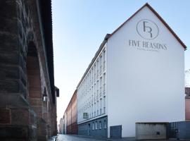 Hotel Photo: Five Reasons Hostel & Hotel