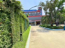 A picture of the hotel: CCULB Resort & Convention Hall