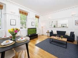 A picture of the hotel: 2 Bedr, 3 Beds, 2 Bath Thames, Trafalgar SQ