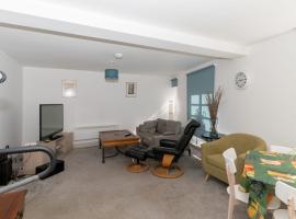 호텔 사진: Homely and Central 2BD Flat - Leith