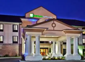 Holiday Inn Express Hotel & Suites Crawfordsville, an IHG Hotel, מלון בקרופורדסוויל