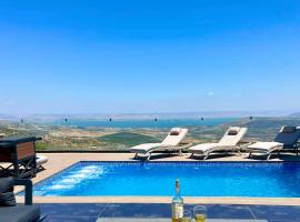 Foto di Hotel: Galilee Hills - Resort & Suites