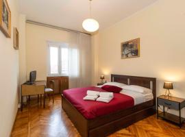 รูปภาพของโรงแรม: Tesoriera Comfy Apartment in Turin