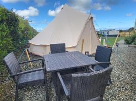 מלון צילום: B&B Glamping Bell Tents at The Ring Pub