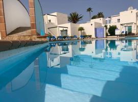 Zdjęcie hotelu: Corralejo Suite Pool & Gardens - Alisios Playa