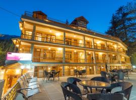 Holiday Home International -Vivaan Stays, hotel in Manāli