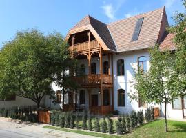 A picture of the hotel: Swiss villa in the Danube Bend