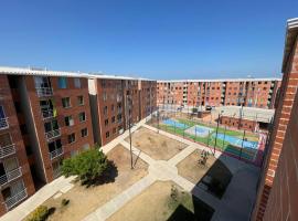 ホテル写真: Acogedor apartamento en conjunto residencial