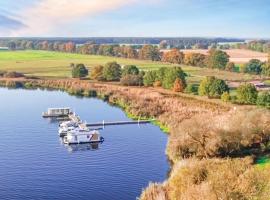 A picture of the hotel: Beautiful Ship In Havelsee With House Sea View