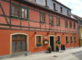 Gasthaus& Pension Zum Roten Haus, hotel sa Bad Schandau