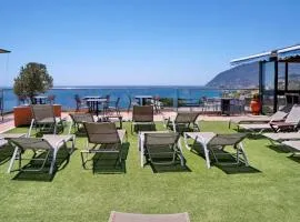 HOTEL VICKY II