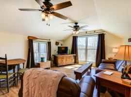 Hotel fotografie: Cozy Lewisburg Getaway with Deck and Lake Access!