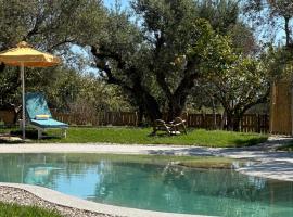 THIRES Guesthouse, hotel in Vasilikos