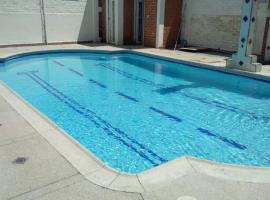 Hotel foto: Casa con piscina para descanso