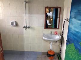 Home stay studio 62 Guesthouse, hotel in Jinja