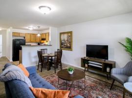 Hotel Foto: Oh Henry Townhouse For 6, 2 Miles From Downtown