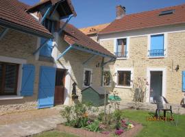 A picture of the hotel: Les Cailloux en Vallée de Chevreuse