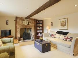 A picture of the hotel: Walnut Tree Cottage