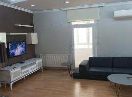 Zdjęcie hotelu: 3 rooms and living room, centrally located, large apartment