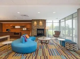 Fairfield Inn & Suites by Marriott Bloomsburg: Bloomsburg şehrinde bir otel