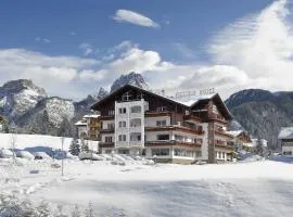 Piccolo - Dolomites & Gourmet Hotel