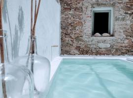 Hotel Foto: CAN TANDO Restored catalan old barn to enjoy peaceful rural simplicity