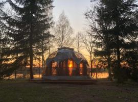 Pušų gaudyklė, hotel en Ginučiai