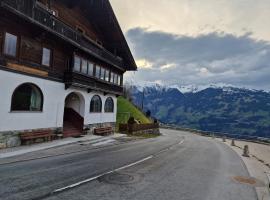A picture of the hotel: Maximilians` Höh` im Zillertal