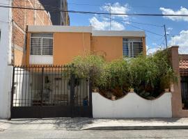 Photo de l’hôtel: Habitaciones cerca de la feria