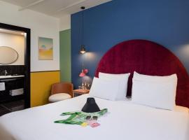 Hotel Photo: PLAY Seaport Suite Hotel TLV