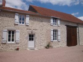 Hotel Foto: Gîte Saint-Priest-d'Andelot, 2 pièces, 2 personnes - FR-1-489-410