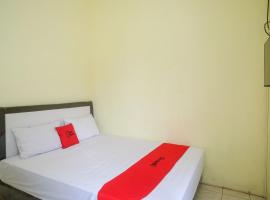 Foto do Hotel: RedDoorz Syariah near RS Permata Medika Ngaliyan Semarang