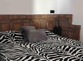 Hotel Photo: Room in BB - Golum 1 bedroom flat about 24mq