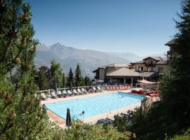 SOWELL Family La Lauzière, hotel in Aime-La Plagne