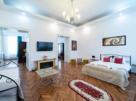 5* noble house in historic center, hotell Cluj-Napocas