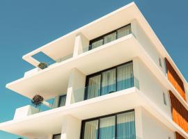 Regency Boutique Hotel Holiday Suites, hôtel à Paphos