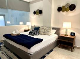 酒店照片: 2BR Modern Loft Located at Cancuns Heart!