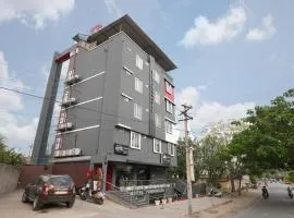 Hotel Townhouse at Udaipur City Railway Station