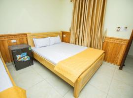 Hương Lý 2 Hotel Sầm Sơn, מלון בסאם סון