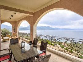 Hotel Photo: Filistron Seaview Bliss - Coastal Charm Hideaway