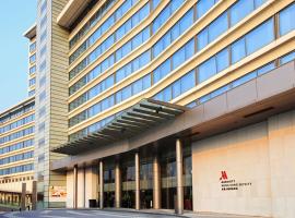 Gambaran Hotel: Hong Kong SkyCity Marriott Hotel