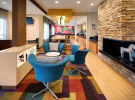 Hotel Foto: Fairfield Inn & Suites Indianapolis Airport