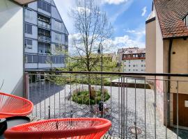 Hotel Photo: LINDE3 - 10 Minuten in die Altstadt mit Balkon und Pegnitzblick