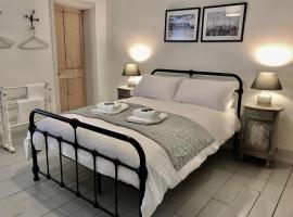Hotel kuvat: Delightful Seaside Binnacle Cottage -hosted by Whitstable-Holidays