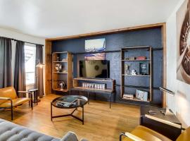 Hotel Photo: Contemporary Dallas Condo with Pool Access!