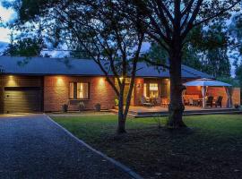 3 Bedroom Stunning Home In Borgholm, hotel in Borgholm